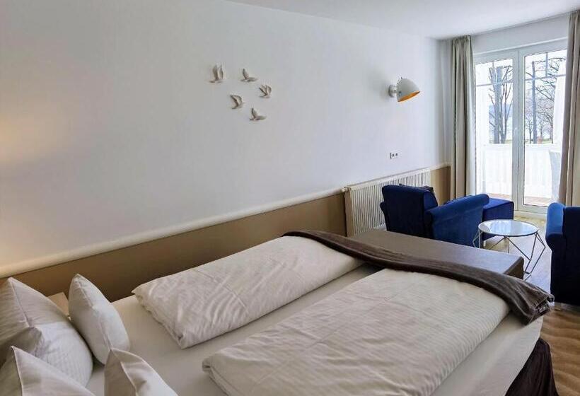 Люкс Боковой Вид на Море, Victoria Suites