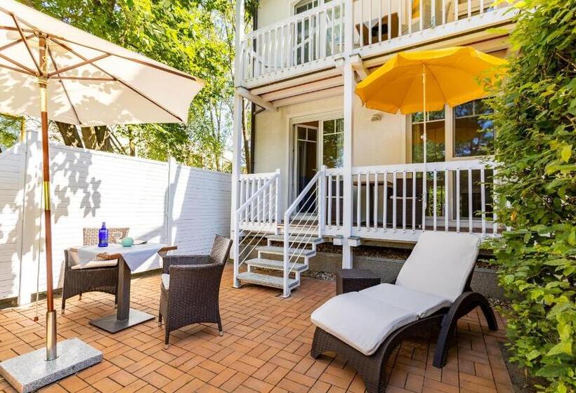 Люкс Боковой Вид на Море, Victoria Suites