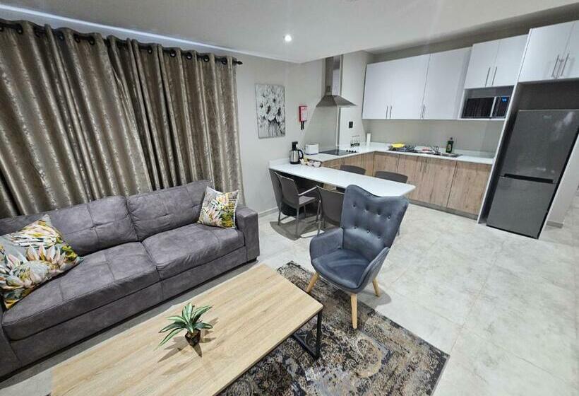 Апартаменты 2 Спальни, Casa De Luxe