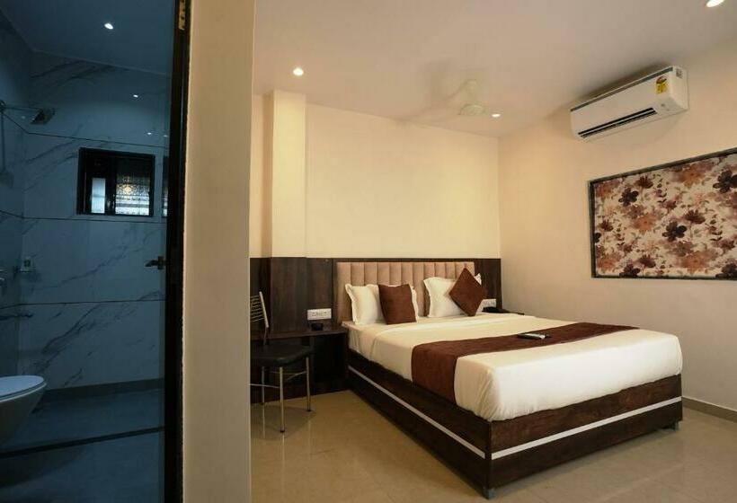 Номер Deluxe, Megh Inn