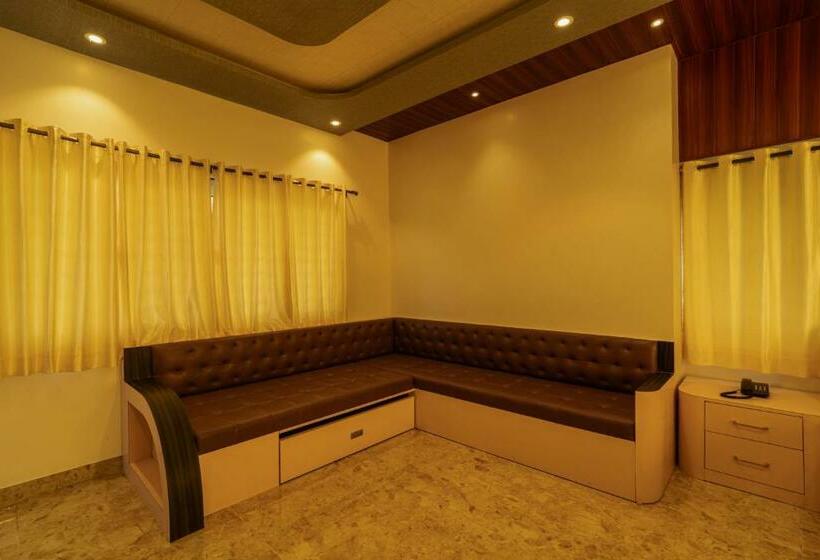 Президентский Люкс, The Venue By Seasons Suites @ Yelahanka