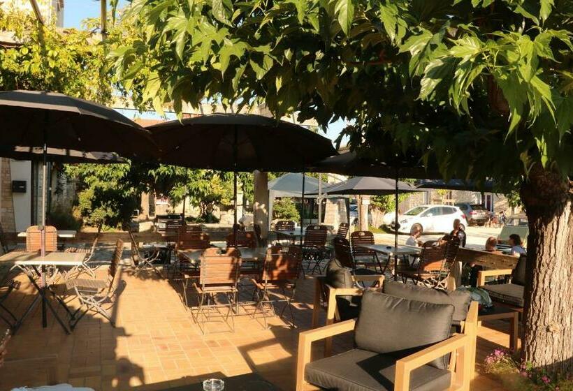 Трехместный Номер Базовый, Hôtel De L Aven