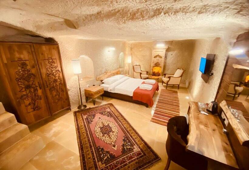 Номер Deluxe, Asma Altı Cave