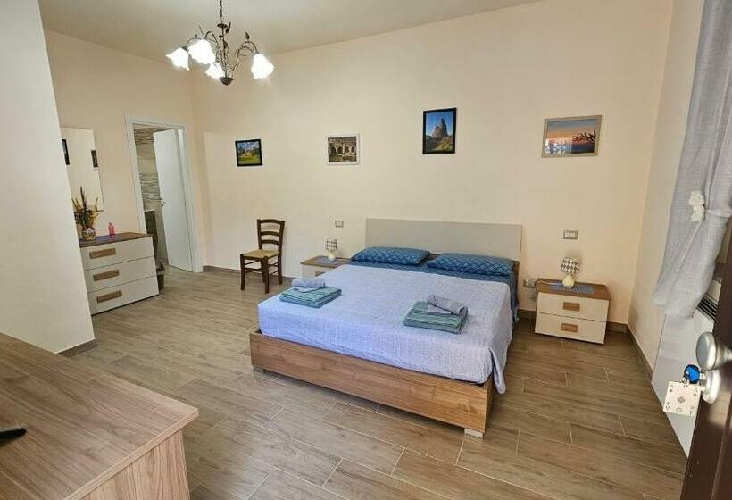 Номер Стандарт, B&b Nucria   Nocera Terinese