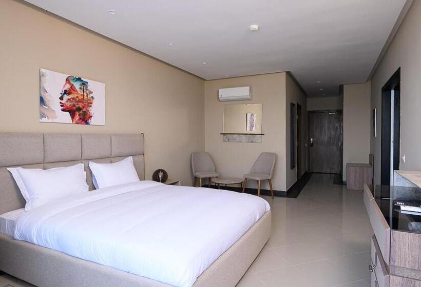 Полулюкс Вид на Море, Playa Del Pacha Suites