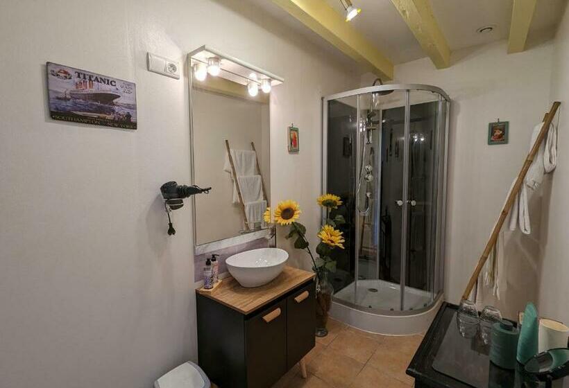 标准间, Guestroom Bouges Le Château, 1 Pièce, 2 Personnes   Fr 1 591 518
