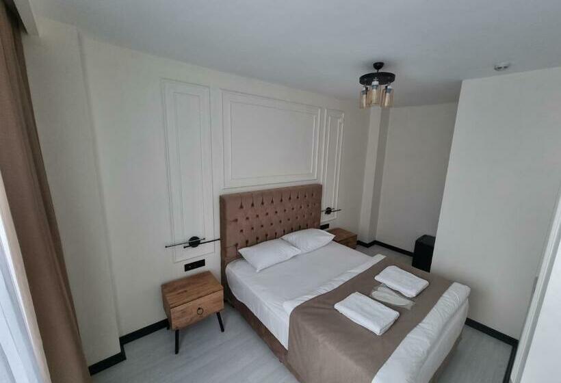 اتاق لوکس سه تخته, Elite Park Hotel & Suites