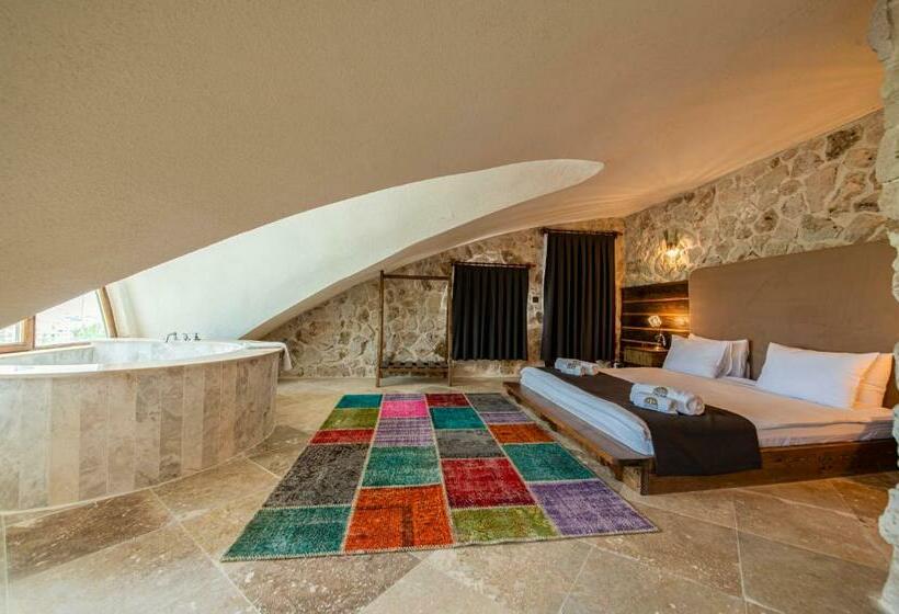 سوییت دوبلکس, Cappadocia Hobbit House