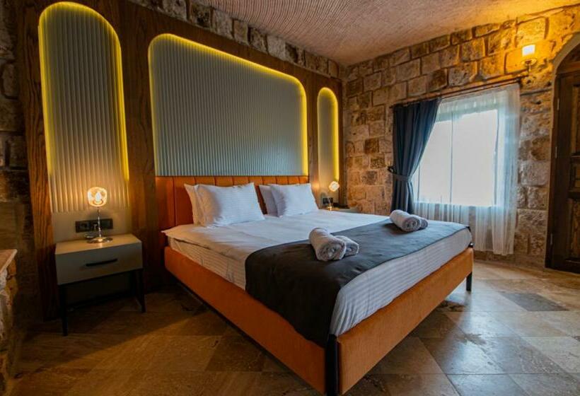 سوییت, Cappadocia Hobbit House