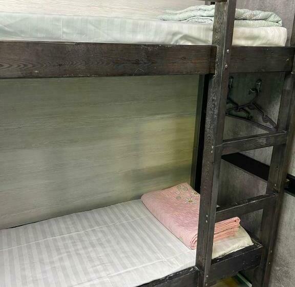4인용 스탠다드 룸, Dubai Hostel