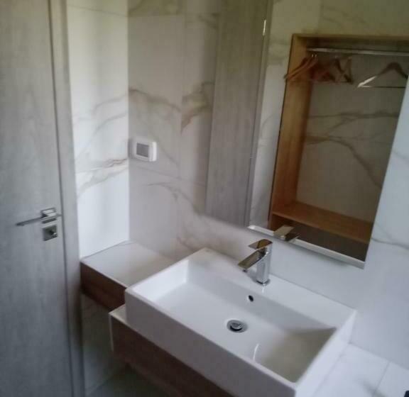 Трехместный Номер Deluxe, Villa Tonia