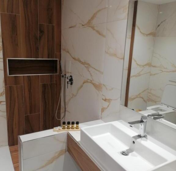 Трехместный Номер Deluxe, Villa Tonia
