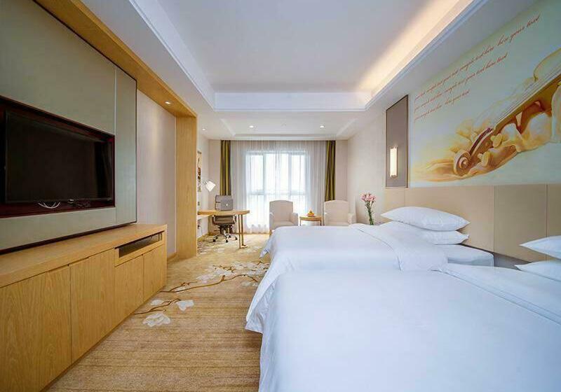 Номер Стандарт Вид на Город, Vienna International Hotel Yichang Gezhouba Sanxia Culture Tiandi