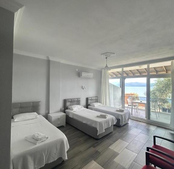 Трехместный Номер Deluxe Вид на Море, Yakabük Otel