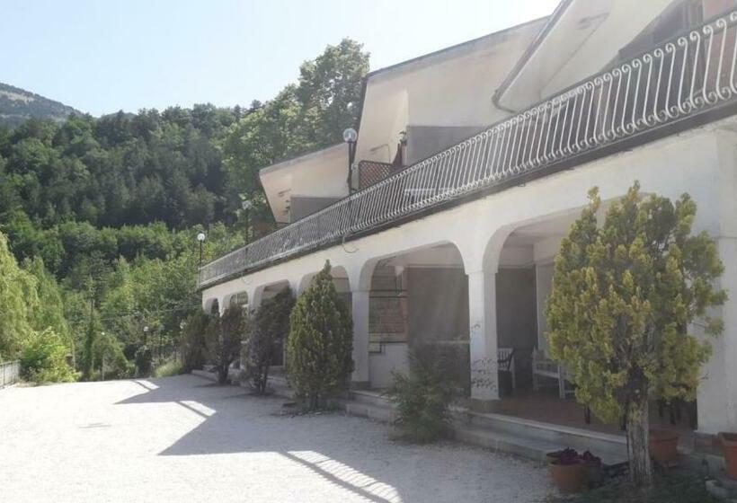 Дом 3 Спальни, Bellavista   Appartamenti & Affittacamere Sul Lago Di Scanno   Senza Colazione