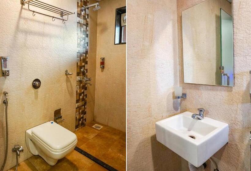 Номер Deluxe, Fabhotel Prime Meera Vatika   Nr Veena Lake