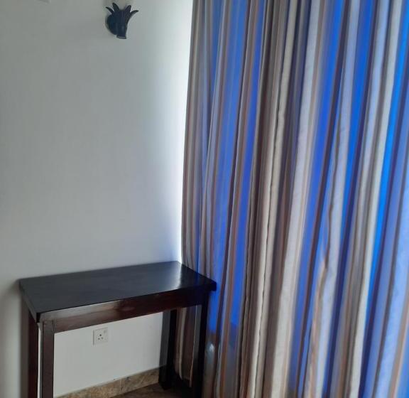 חדר אקונומי, White Surfing Beach Resort