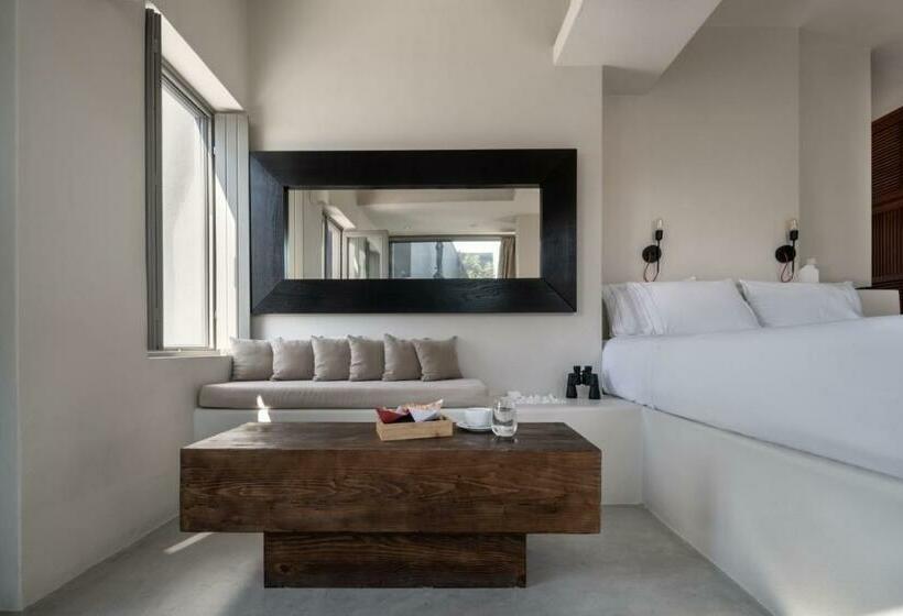 Deluxe люкс с видом, West East Suites