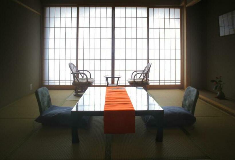 Номер Стандарт, Ryokan Yukeikohan Suitenkaku