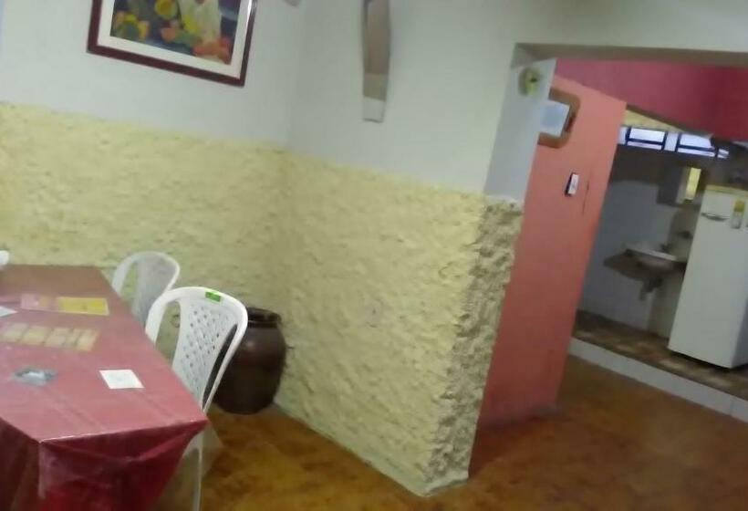 Семейный Номер, Praieiro Hostel Albergue
