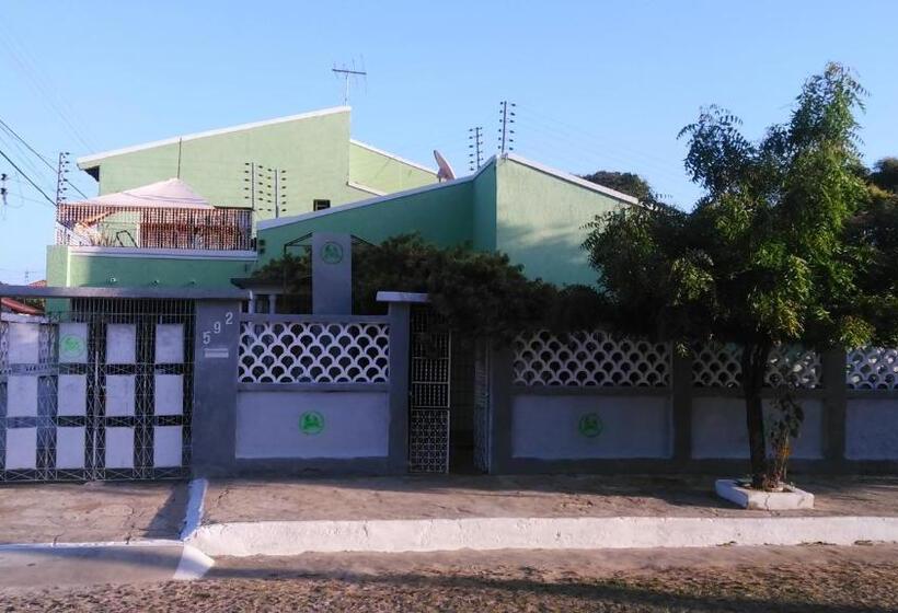 Семейный Номер, Praieiro Hostel Albergue