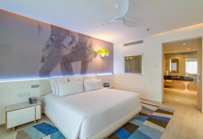 سوئیت مستر با چشم‌انداز دریا, Breathless Montego Bay