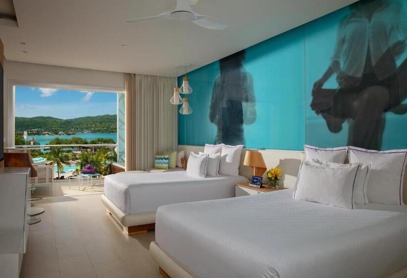 سوئیت جونیور با چشم‌انداز, Breathless Montego Bay