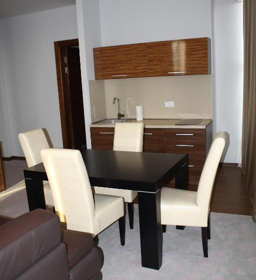 استودیوی استاندارد, Franca Hotel Pljevlja