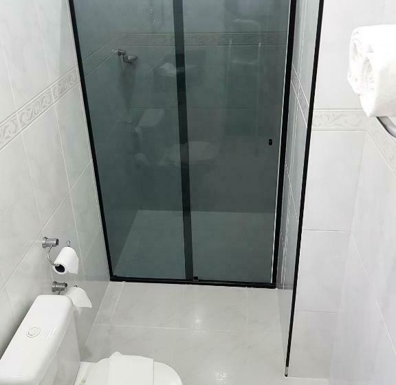 غرفة قياسية, Cristal Rio Claro