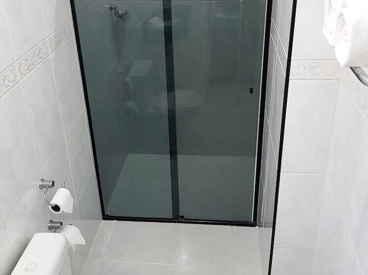 غرفة قياسية, Cristal Rio Claro
