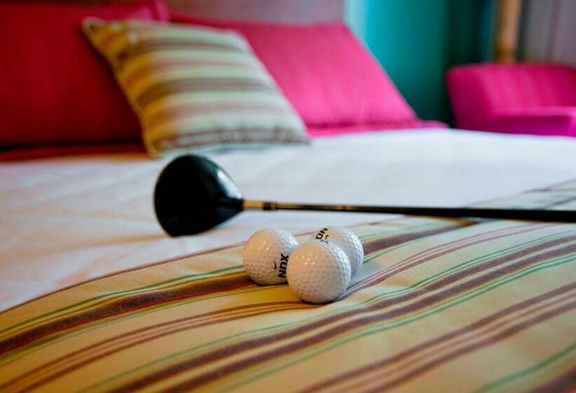 디럭스 트리플 룸, Resort E Golfe Clube Dos 500