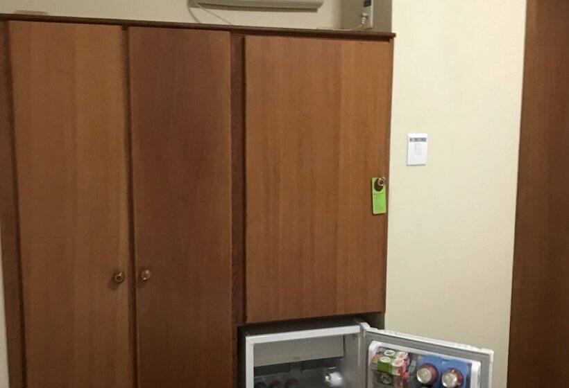 Номер Deluxe, Qualyleste