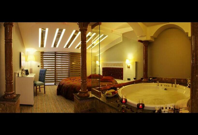 سوئیت با تخت بزرگ, Sivas Revag Otel