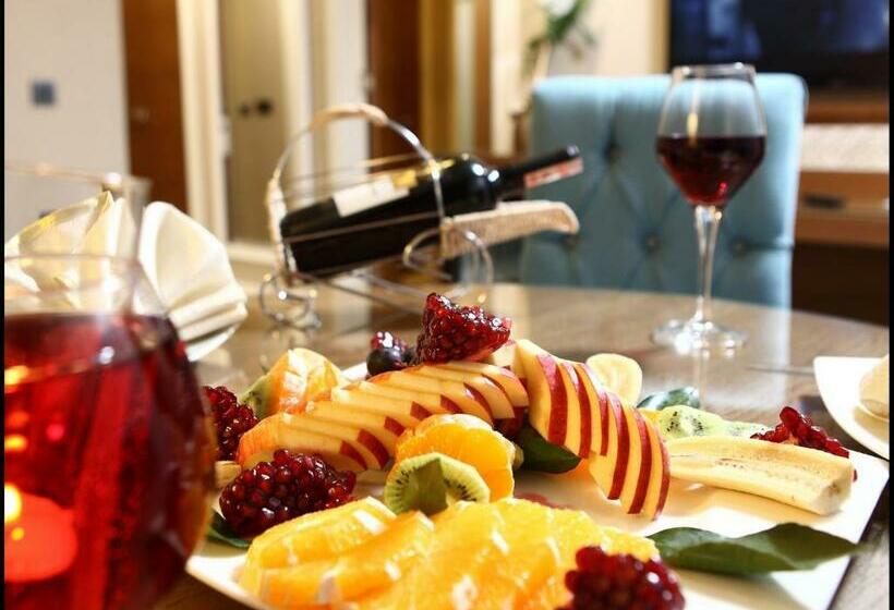 سوئیت با تخت بزرگ, Sivas Revag Otel