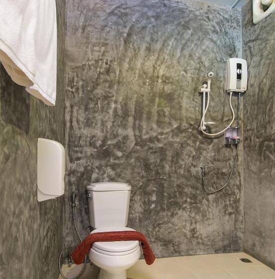 标准间, Amity Poshtel
