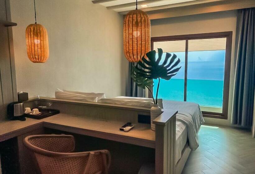 اتاق سوپریور با چشم‌انداز دریا, Maldives Beach Resort