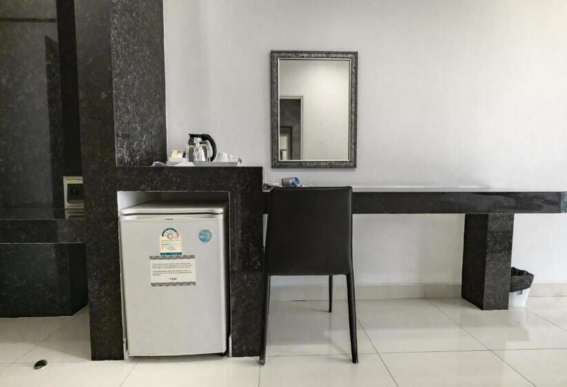 اتاق لوکس, Tribe Pattaya Sha Certificated