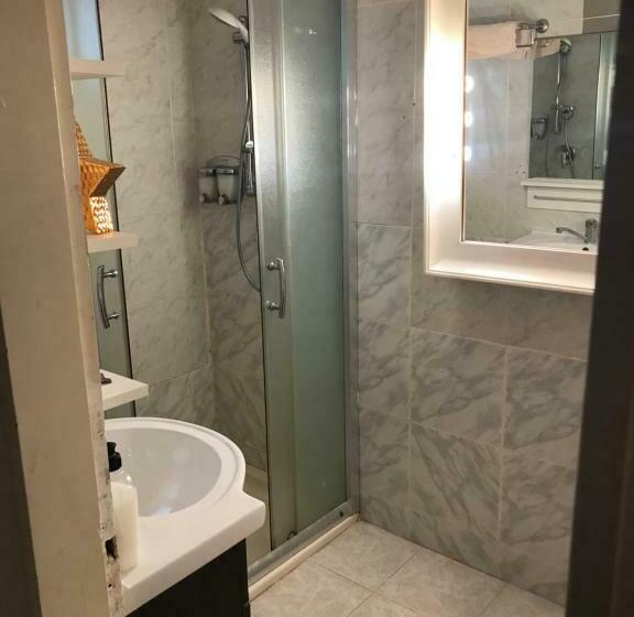 침실 2개 아파트, Zimmer Dora