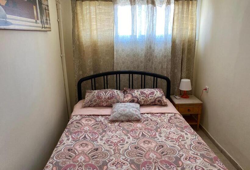 침실 1개 주택, Zimmer Dora