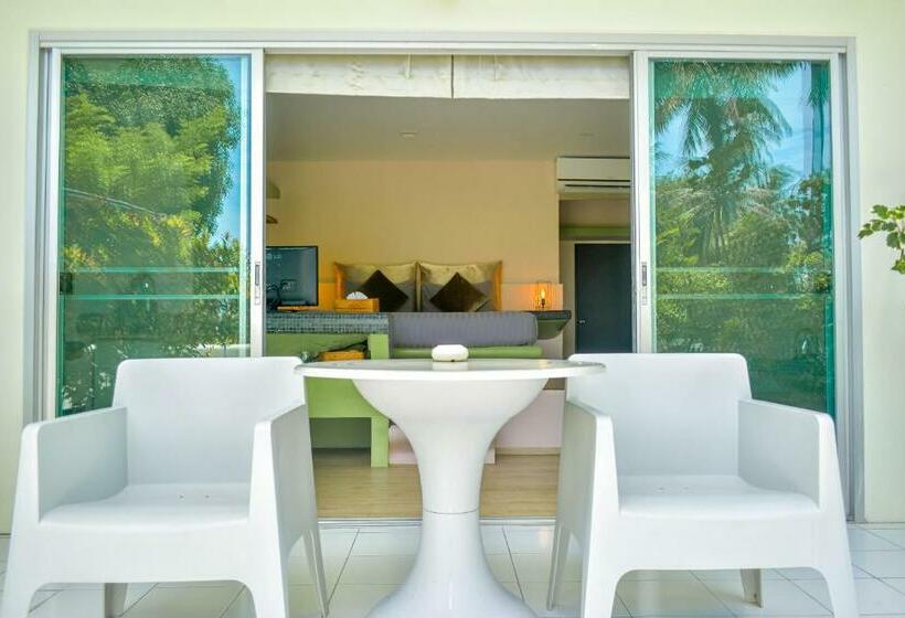 Номер Deluxe с Террасой, Le Divine Comedie Beach Resort