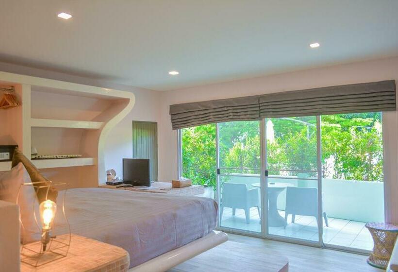 Номер Deluxe с Террасой, Le Divine Comedie Beach Resort