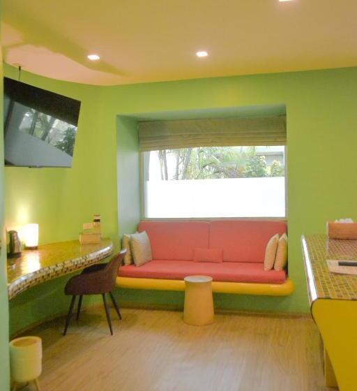 Бунгало Стандарт, Le Divine Comedie Beach Resort