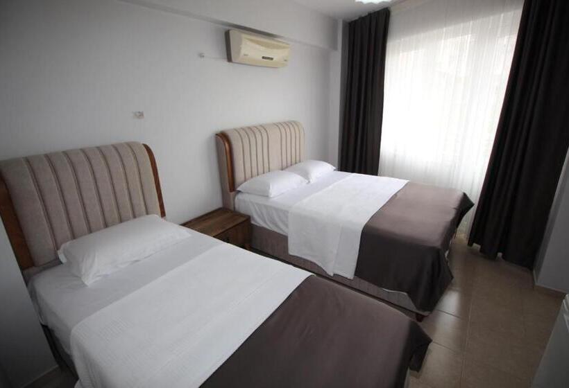 Трехместный Номер Deluxe, Pegasus Motel