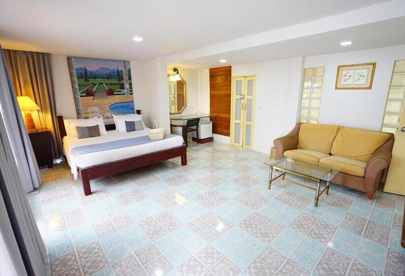 اتاق استاندارد چهار تخته با چشم‌انداز دریا, Seashell Village Resort