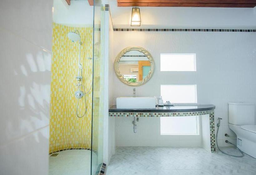 سوییت جونیور با چشم‌انداز دریا, Seashell Village Resort