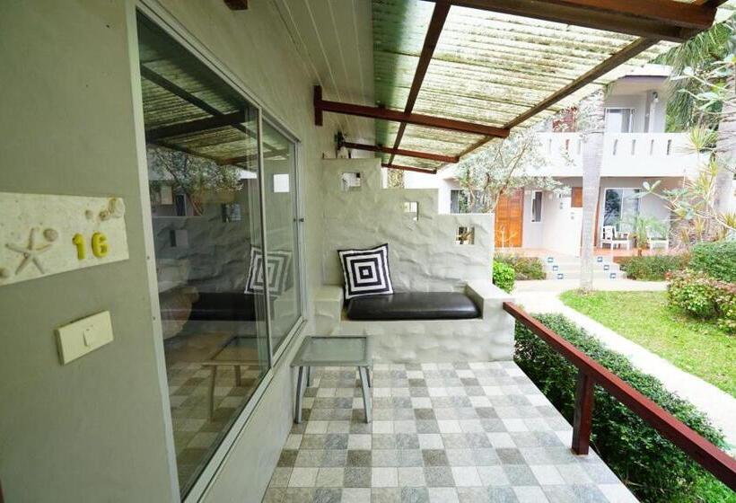 اتاق لوکس با چشم‌انداز دریا, Seashell Village Resort