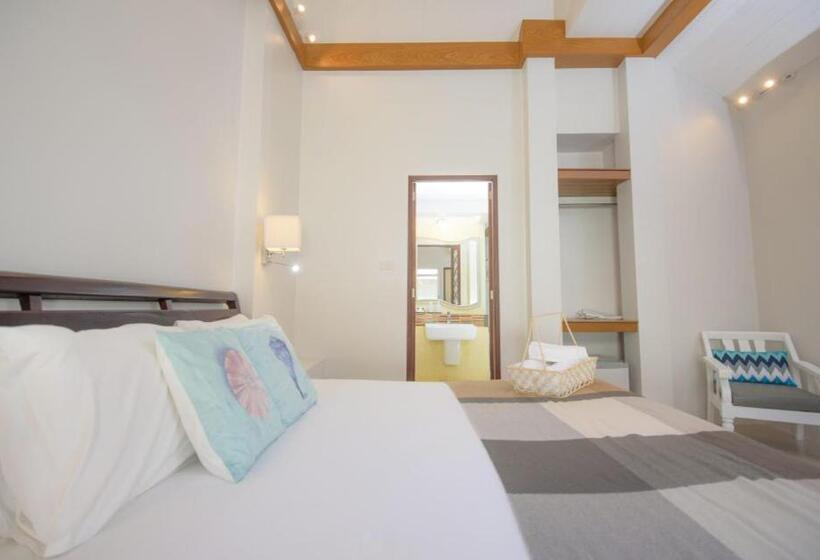 اتاق استاندارد با وان آب گرم, Seashell Village Resort