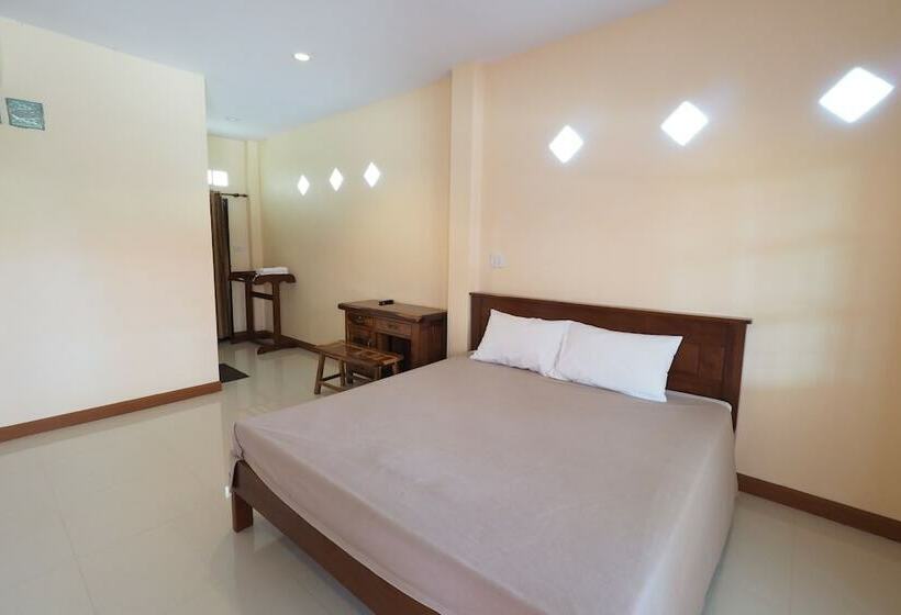 带大床的豪华间, Banyang Resort