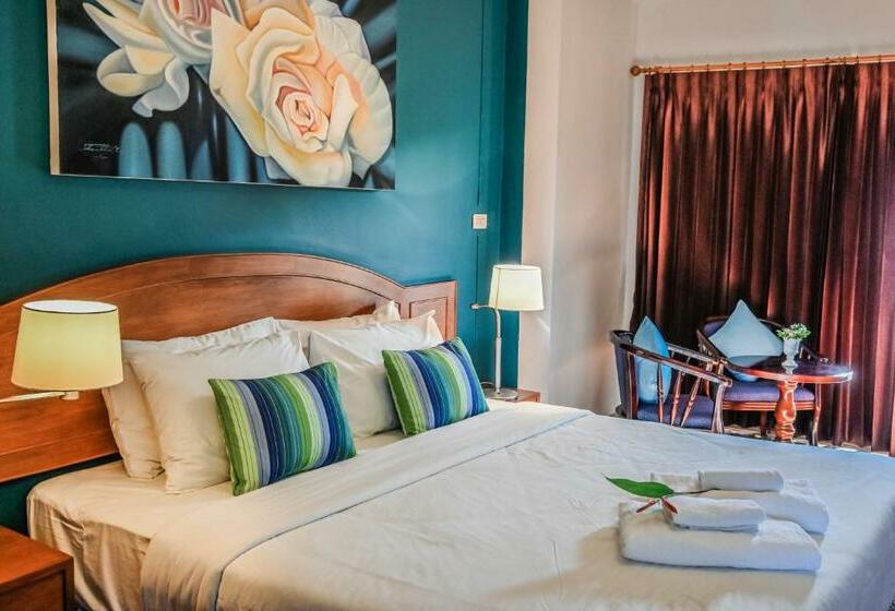 Номер Стандарт, Sugar And Spice Inn