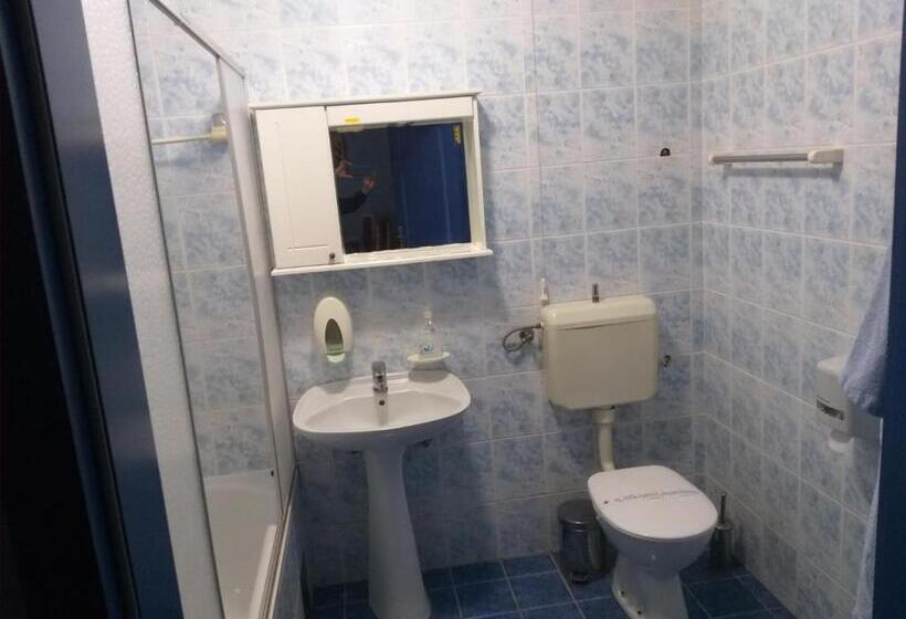 شقة غرفة واحدة, Garni Hotel Lupus